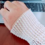 あいたーす 手を強打したった